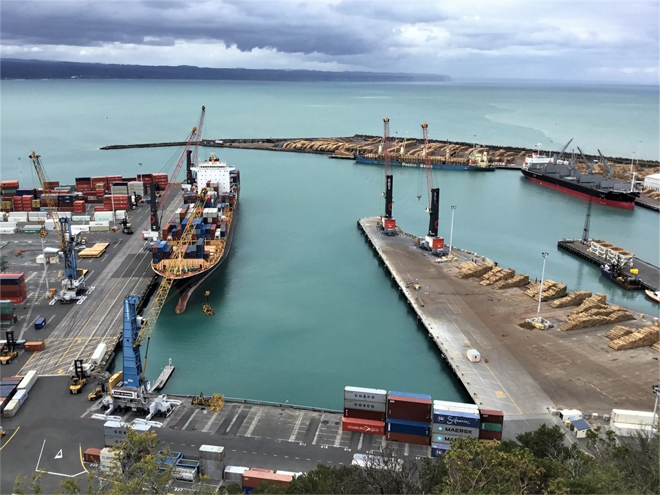 Worth a visit - the Bluff Hill Lookout