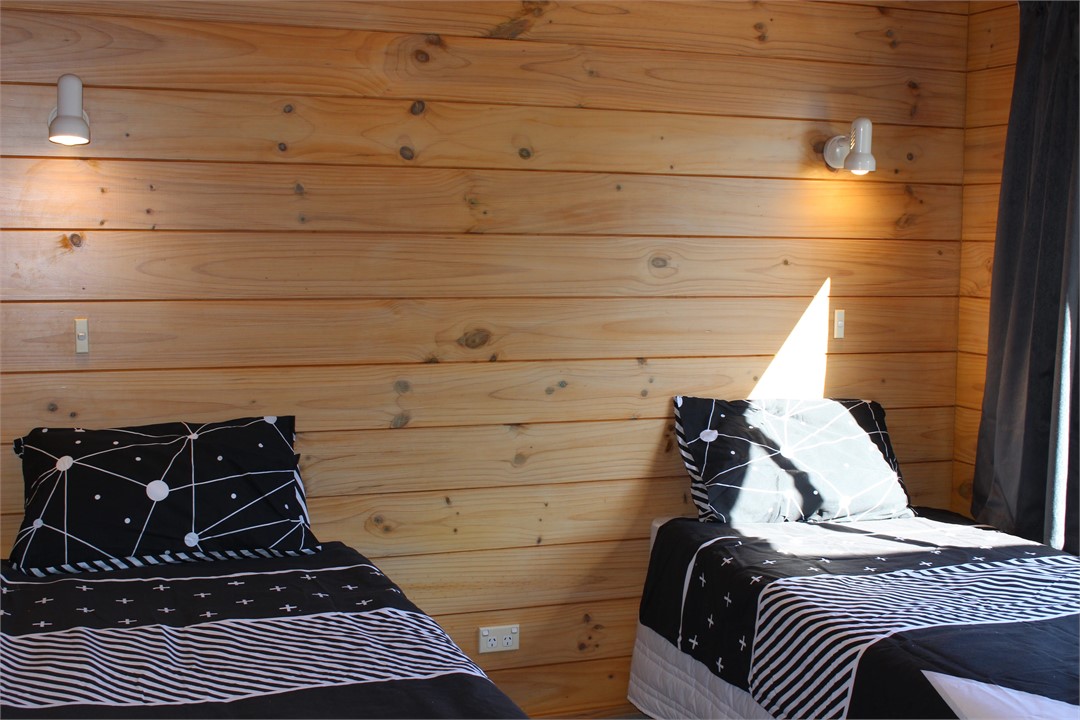 Bedroom with two Single Beds