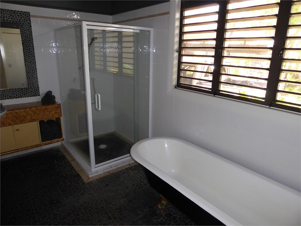 main bathroom, shower and bath