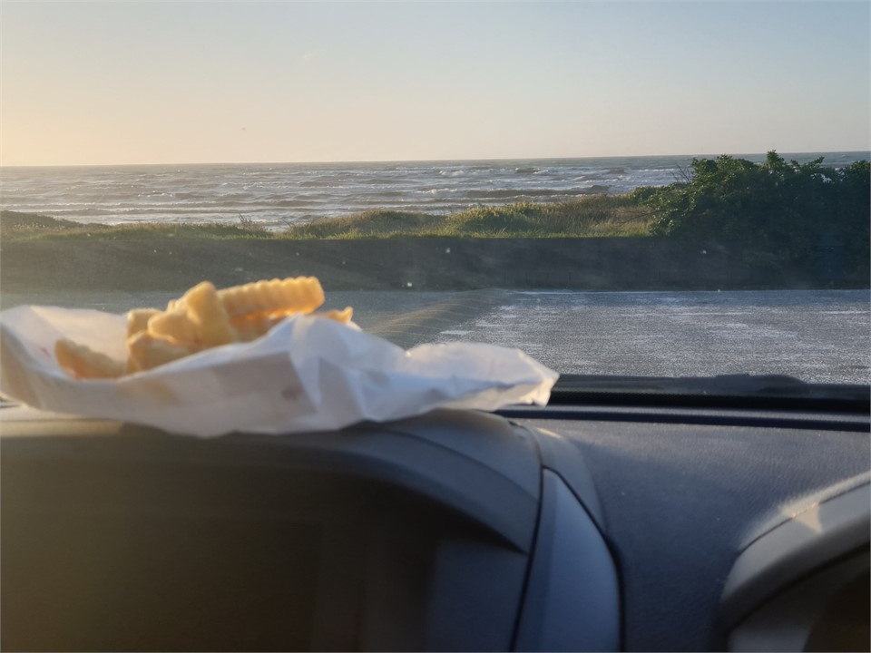 Fish and chips at Otaki Beach with BYO. Priceless!