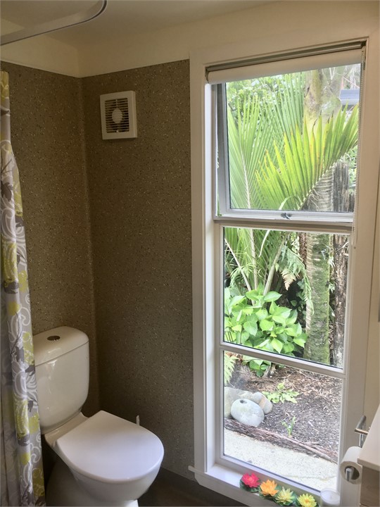Garden Wing: ensuite bathroom