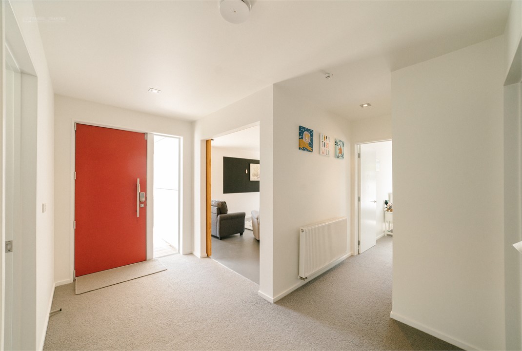 Dual access from ground level and lower level