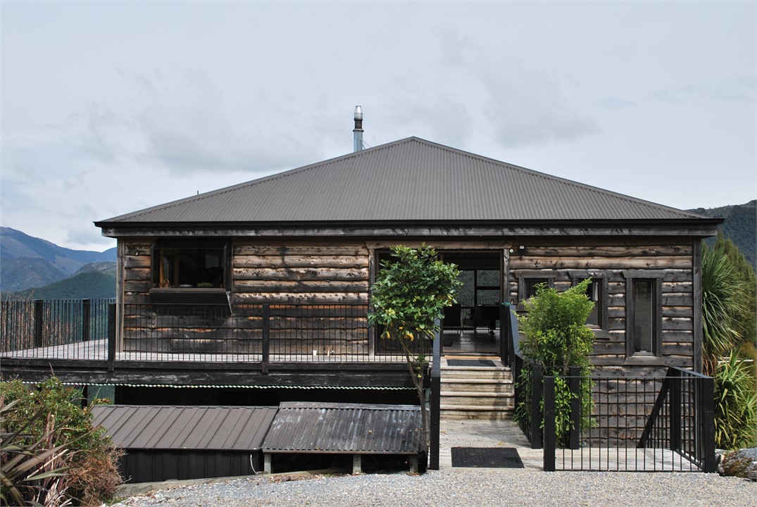 Kea Ridge Lodge from the drive