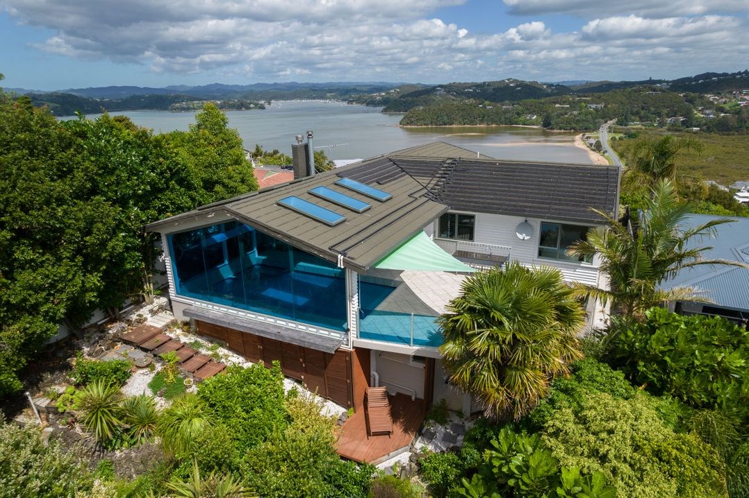 Swallows Nest (Bachcare) Paihia Holiday Home for rent Holiday Houses