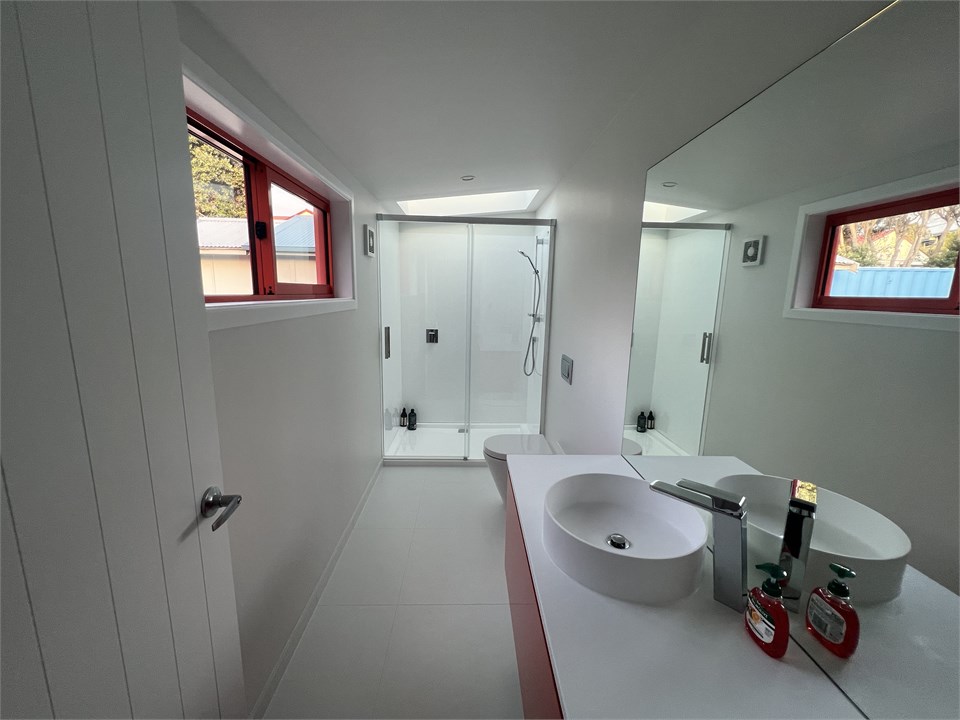 2nd En-suite - bedroom 3