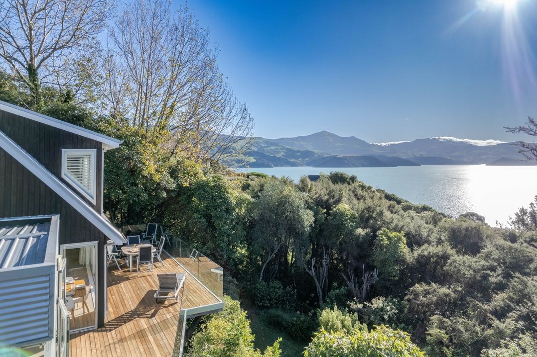 Onuku Oasis (Bachcare) Akaroa Holiday Home for rent Holiday Houses