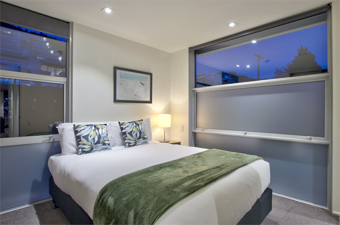 Master bedroom with queen bed.