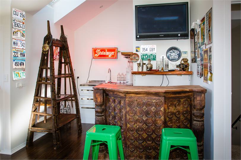 2nd entertaining area, TV room, or extra beds