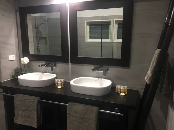 Ensuite bathroom with twin basins