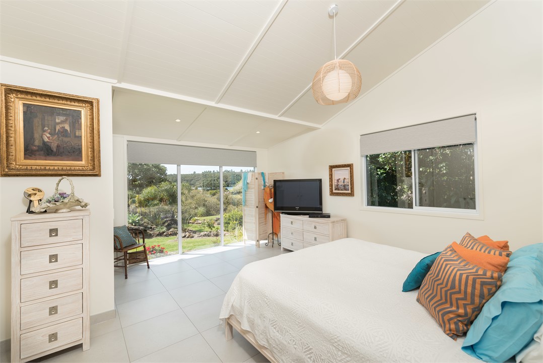 Master Bedroom, Super King, great views