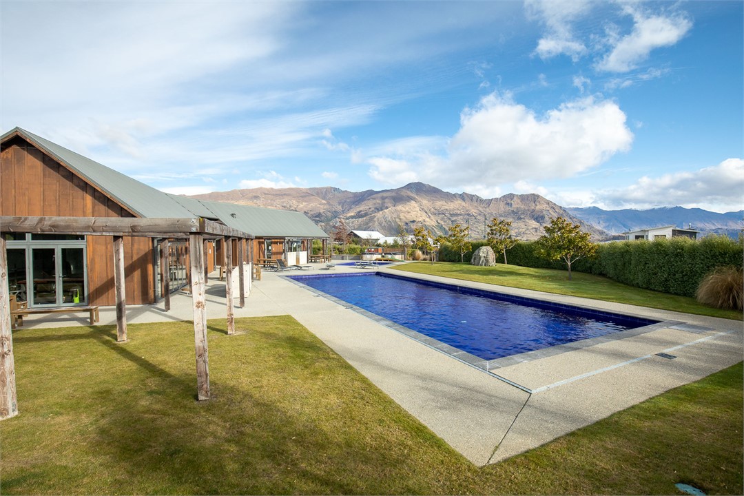 Peninsular Bay community facilities