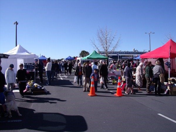 Sunday Morning Markets just a hop skip and jump aw