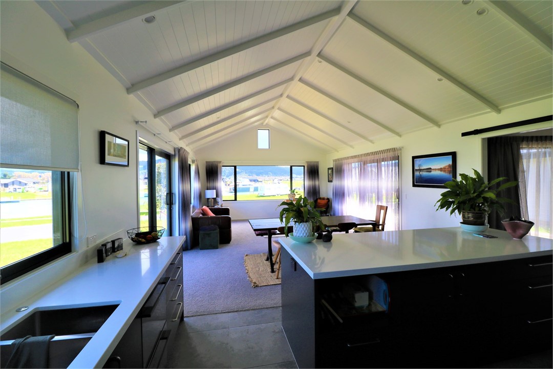 Kitchen to second lounge