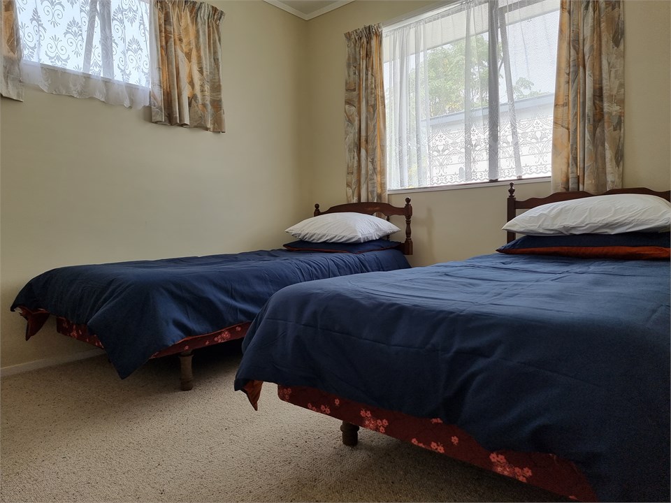 Mum and Dad's Place Whitianga Cottage for rent Holiday Houses