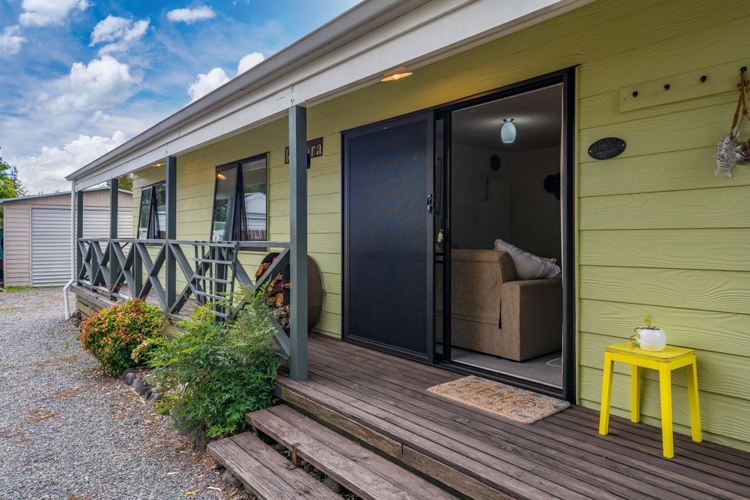 The Yellow Cottage (Bachcare) Turangi Holiday Home for rent Holiday