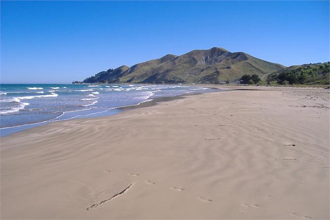 Pourerere Beach