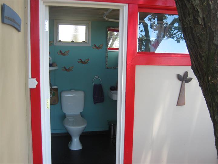 Walk around Bathroom and Toilet.