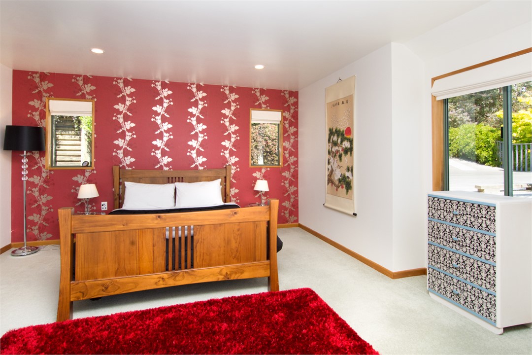 Master bedroom with King bed