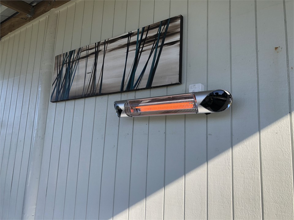 2 x infrared outdoor heaters in the outdoor room f