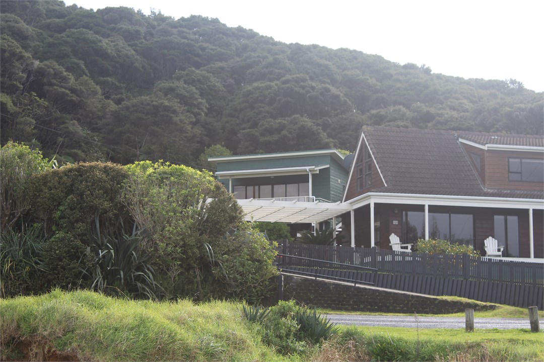 Green and Brown houses