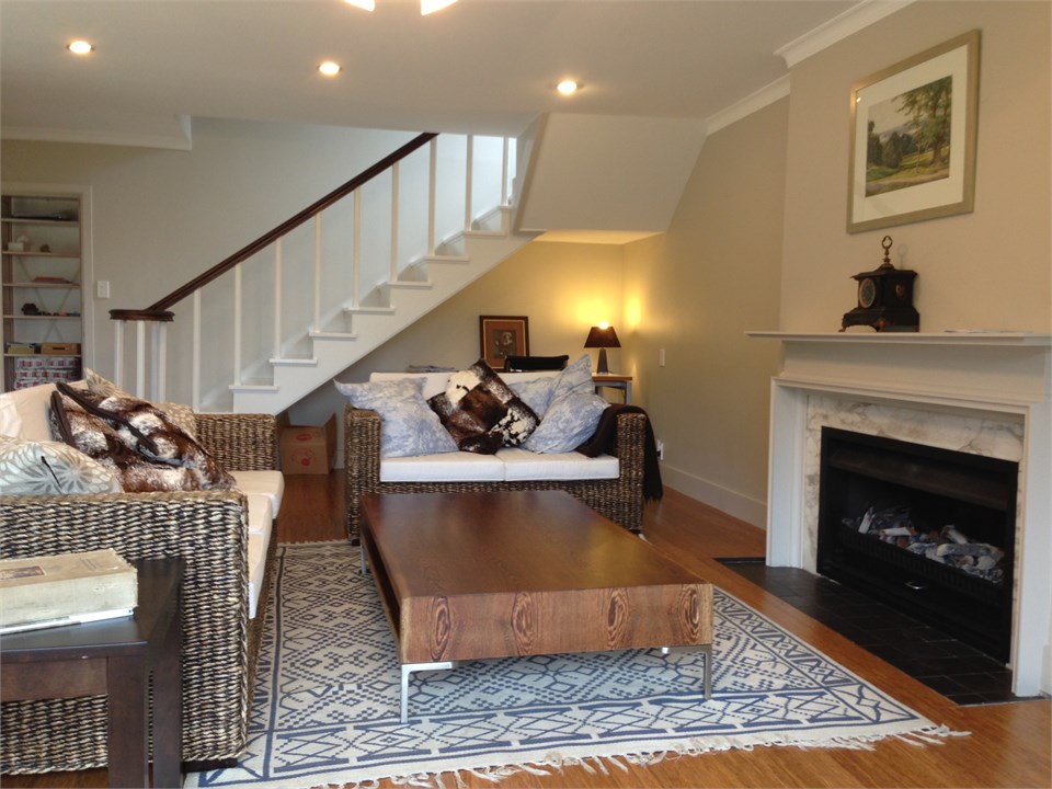 Downstairs summer lounge