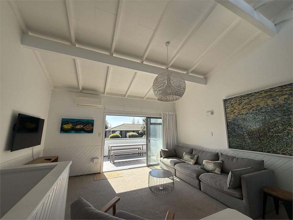 lounge - living area upstairs