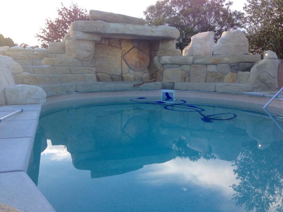 Swimming pool available for use 2-5 pm daily