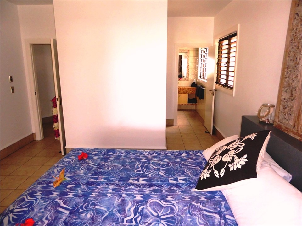 bedroom 1 - with ensuite