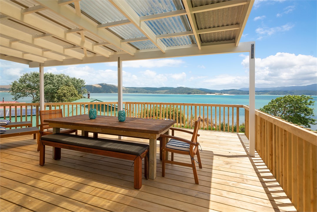 10-seater Deck Table looking north-west