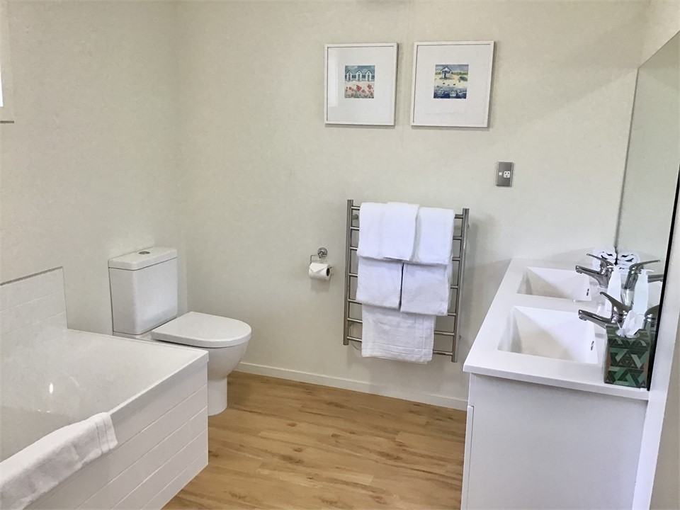 Ensuite Bathroom Downstairs