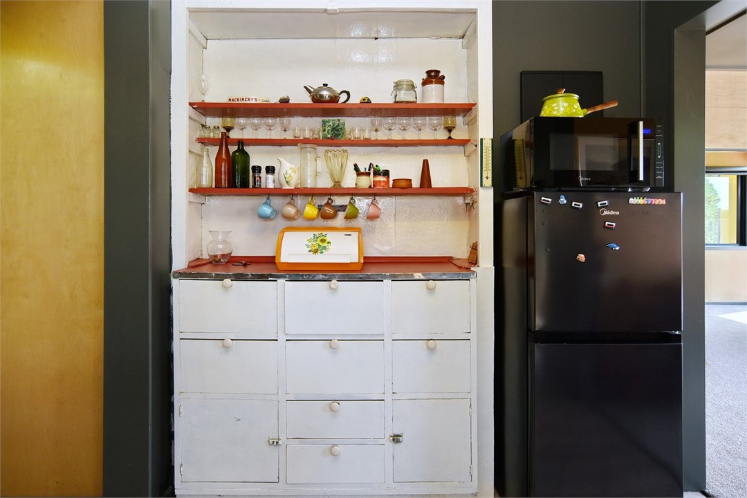 Fully equipped Kitchen area