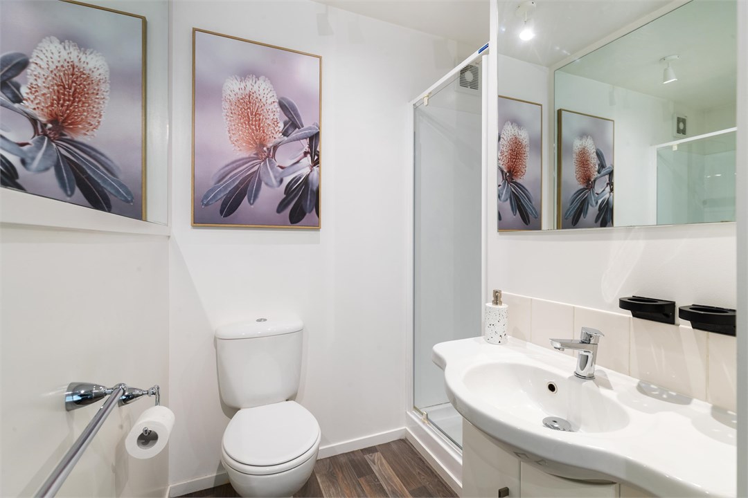 Lakefront Gem | Absolute Waterfront Aura Queenstow