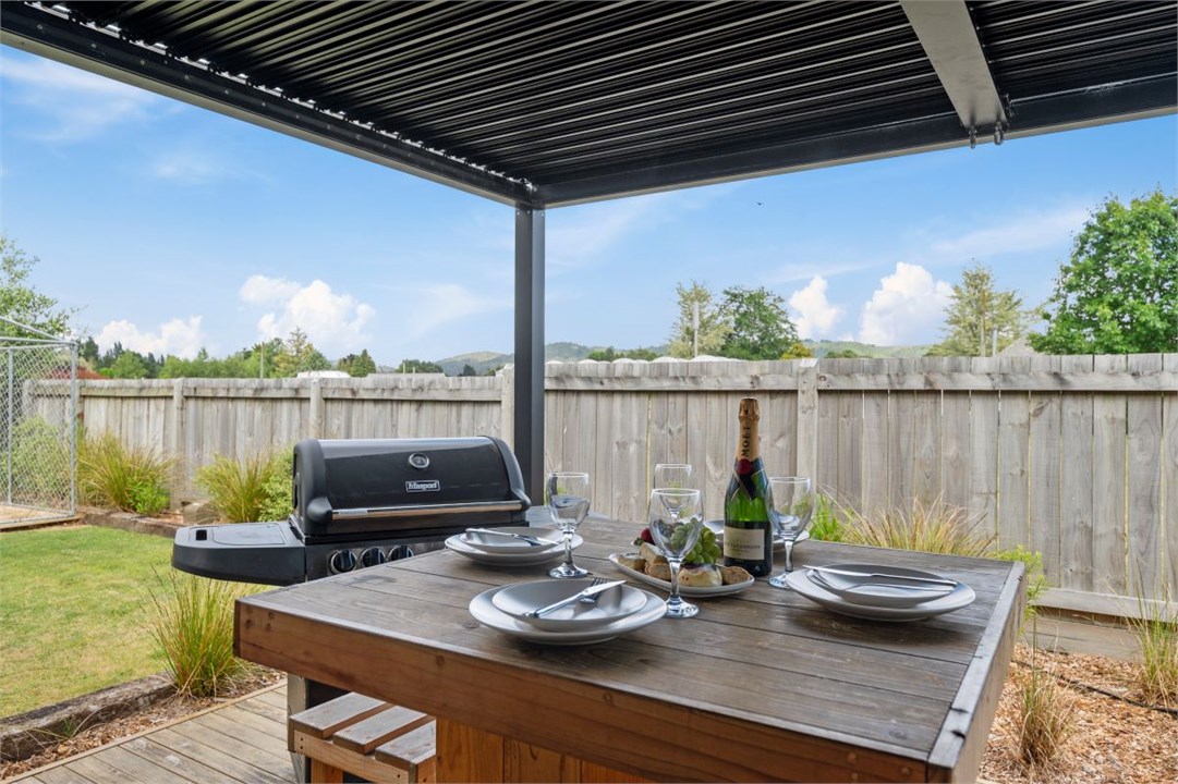 Outdoor entertaining area with BBQ