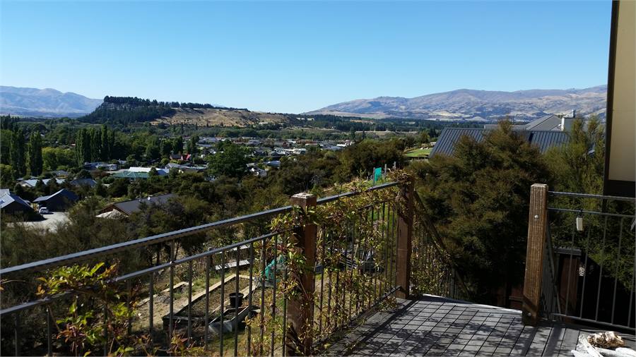 Stairs to entry and veranda