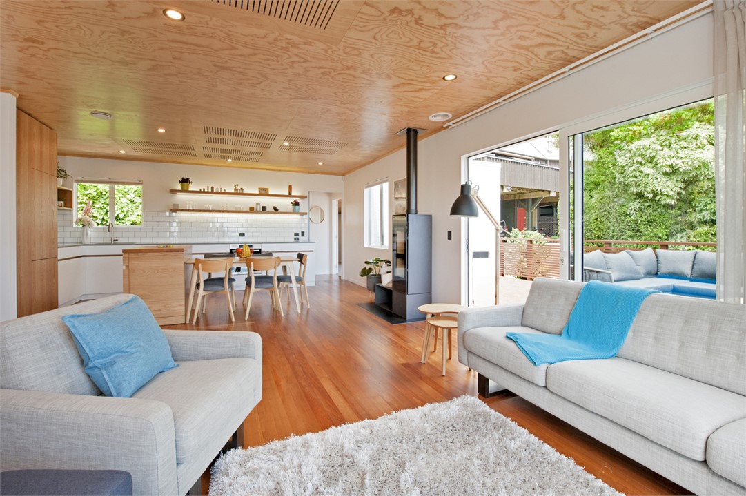 City Escape, Funky Nelson City Getaway!