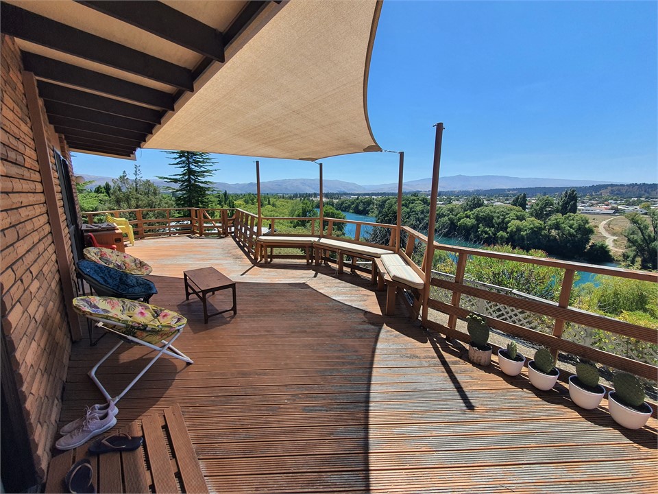 LOTS OF ROOM WITH A VIEW Alexandra Holiday Home for rent Holiday Houses