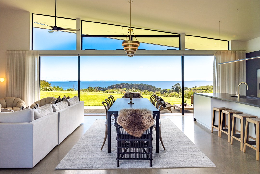 Tirohanga Luxury Waiheke Island Holiday Home for rent Holiday Houses