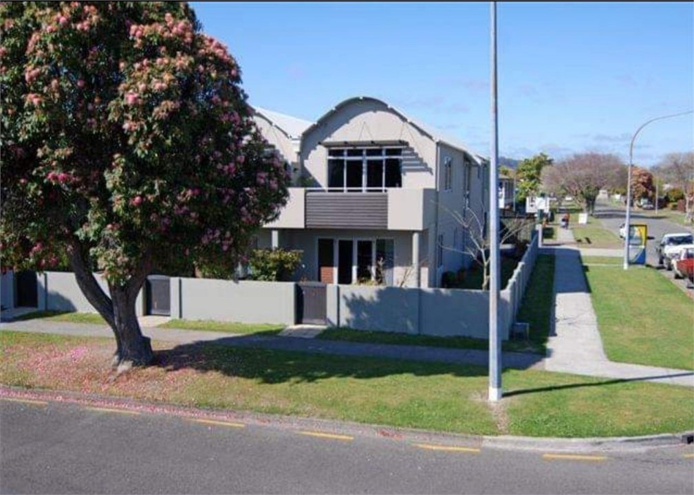 Unit 1 of 22 Victoria St