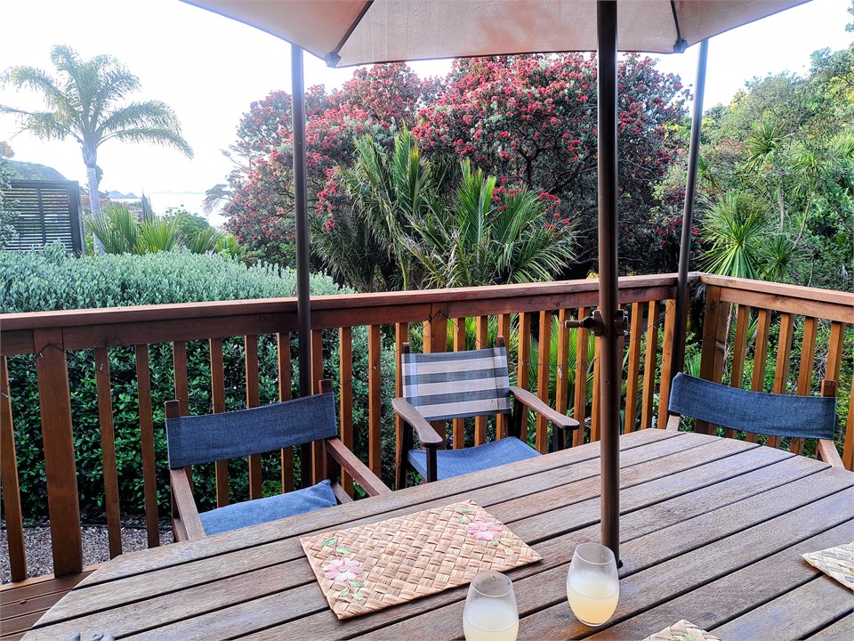 Front Deck (covered)