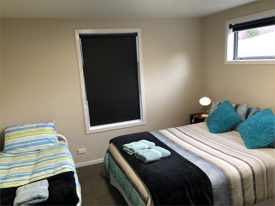 Bedroom 3 1xqueen & 1 single bed