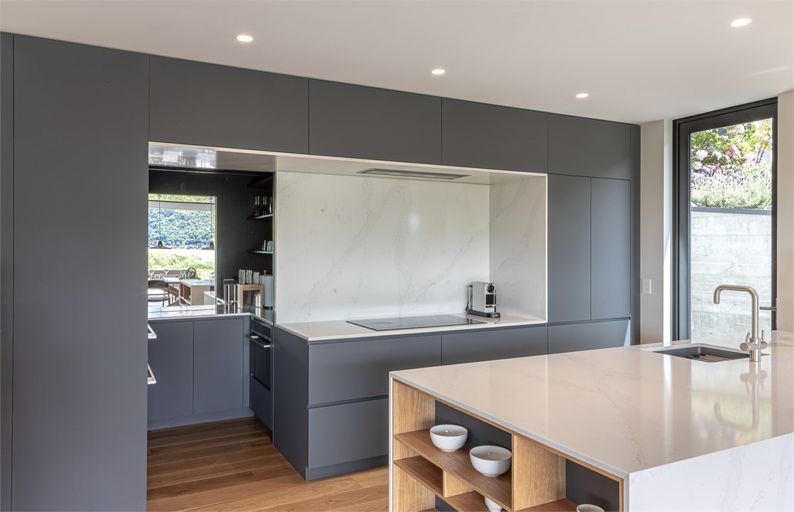 A well equipped modern kitchen
