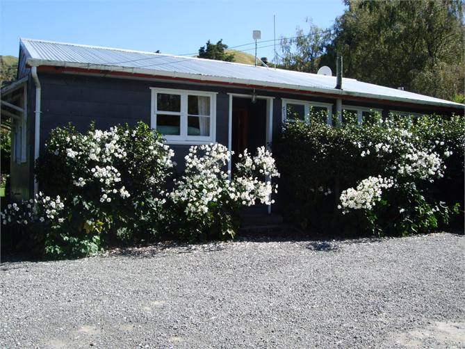 Mahaanui Cottage