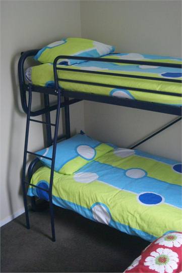 Single bunk room