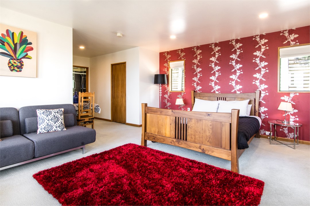 The master also offers sofa bed, walk-in robe & en