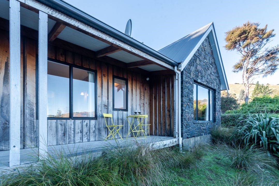 Fantail Cottage with Sea Views (Bachcare) Akaroa Bach for rent