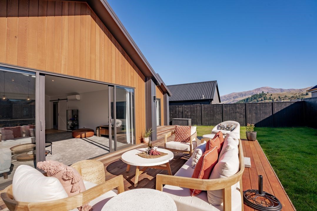 Wooing Retreat (Bachcare) Cromwell Holiday Home for rent Holiday Houses