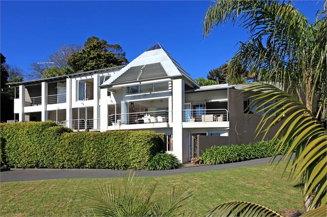 House from neighbours driveway