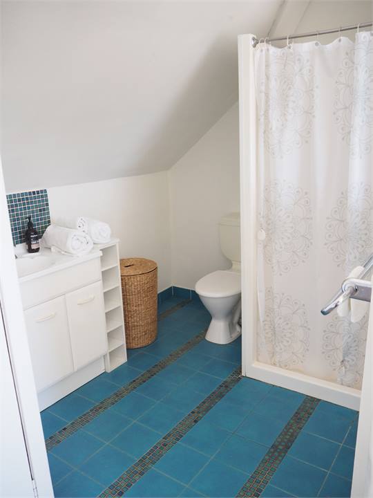 IMG_8126 En-Suite Masters Bedroom