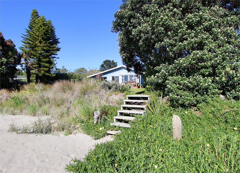 Steps to the beach