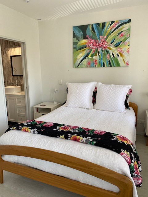 Queen bedroom - en suite